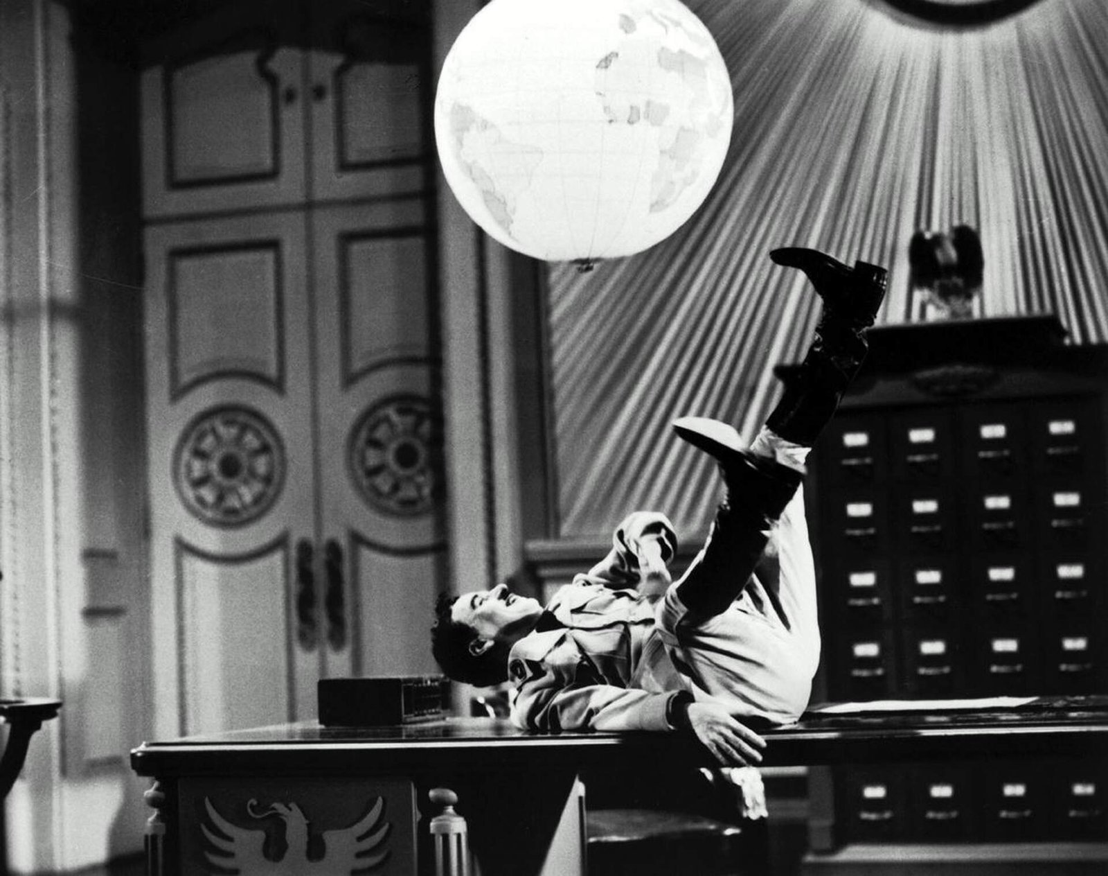 Der große Diktator von und mit Charly Chaplin